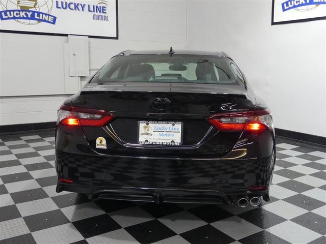 Photo of 2022 Midnight Black Metallic Toyota Camry