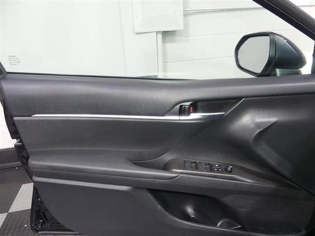 Photo of 2022 Midnight Black Metallic Toyota Camry