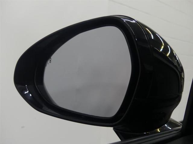 Photo of 2022 Ebony Black Kia K5