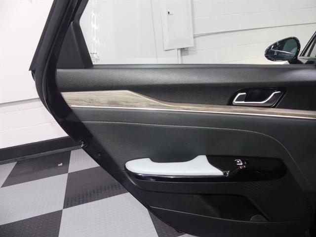Photo of 2022 Ebony Black Kia K5