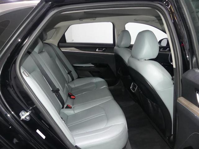 Photo of 2022 Ebony Black Kia K5