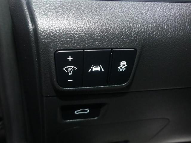 Photo of 2022 Ebony Black Kia K5
