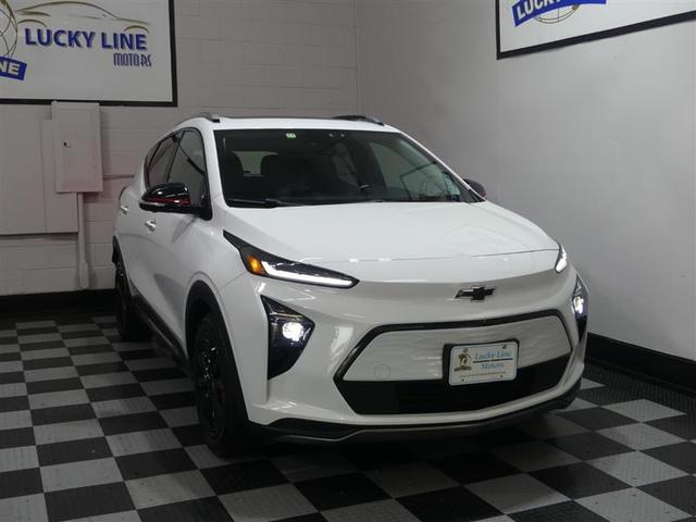 Photo of 2023 Summit White Chevrolet Bolt EUV