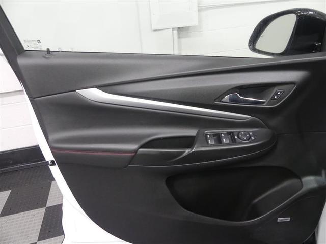 Photo of 2023 Summit White Chevrolet Bolt EUV