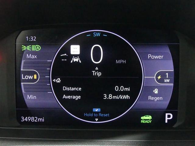 Photo of 2023 Summit White Chevrolet Bolt EUV