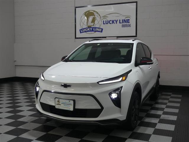 Photo of 2023 Summit White Chevrolet Bolt EUV