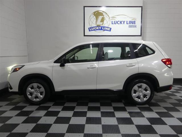 Photo of 2022 Crystal White Pearl Subaru Forester