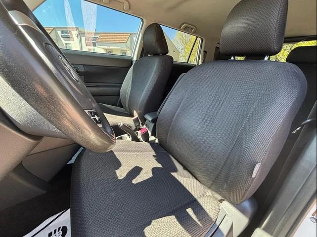 Photo of 2008 Super White Scion xB