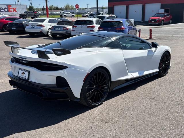 Photo of 2022 White McLaren GT