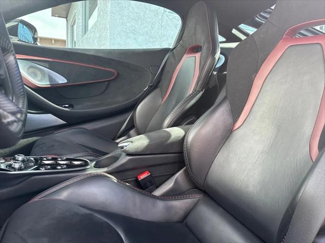 Photo of 2022 White McLaren GT