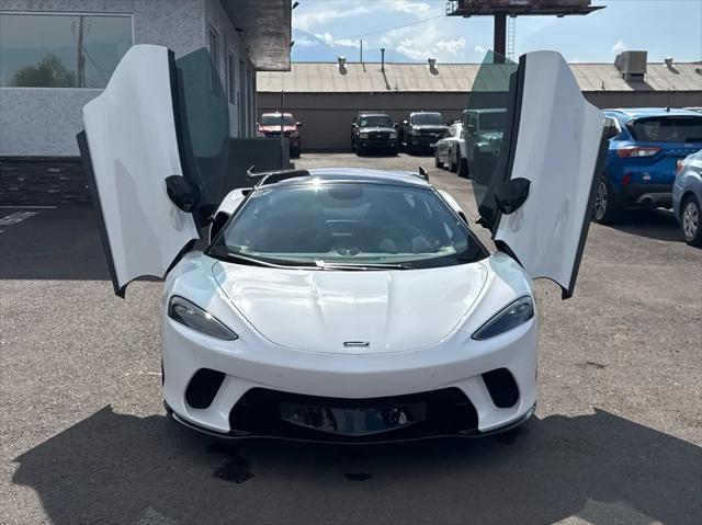 Photo of 2022 White McLaren GT