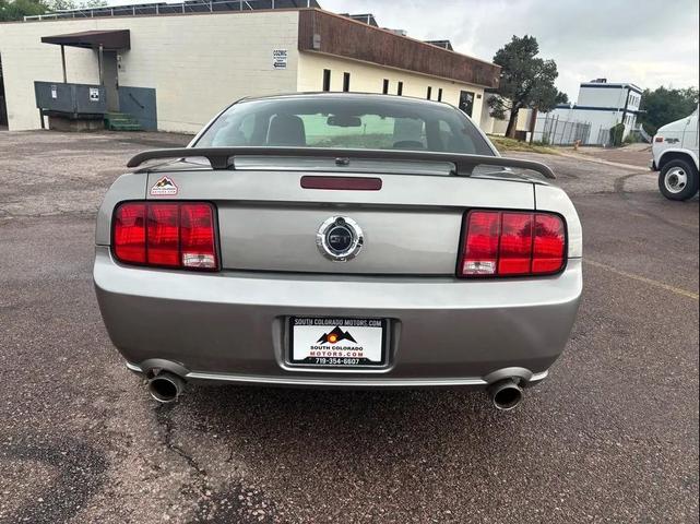 Photo of 2009 Silver Ford Mustang