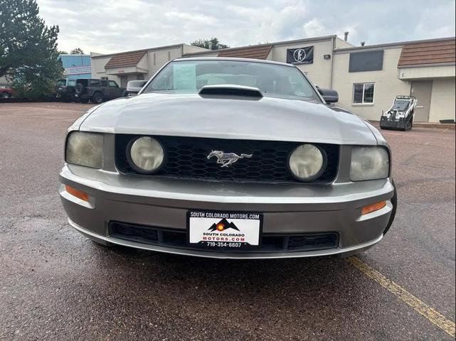 Photo of 2009 Silver Ford Mustang