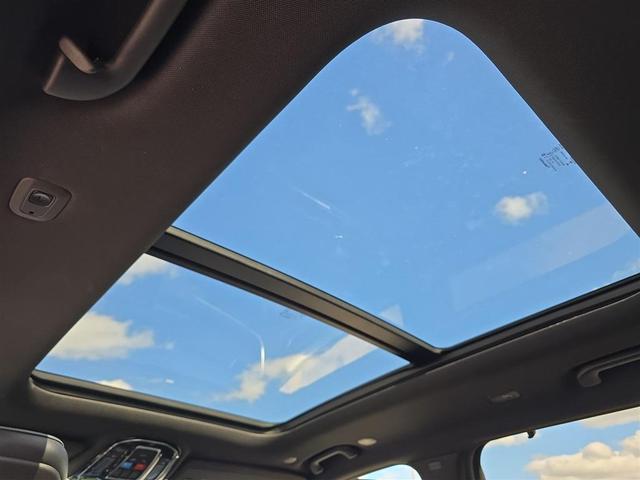 Photo of 2021 Velvet Red Pearlcoat Jeep Grand Cherokee L