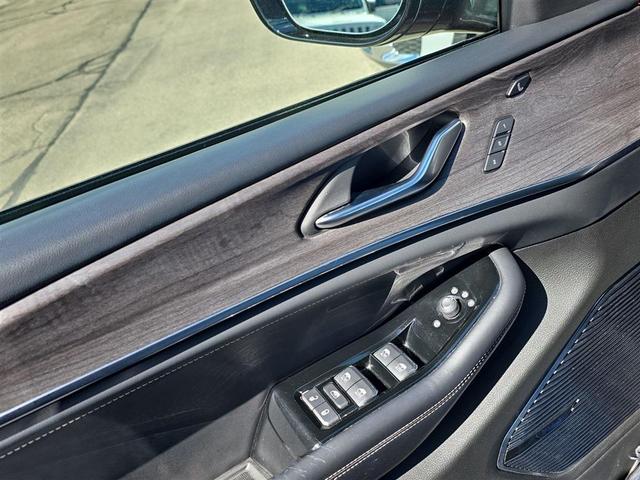 Photo of 2021 Velvet Red Pearlcoat Jeep Grand Cherokee L