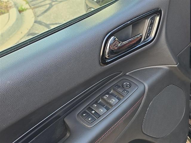 Photo of 2023 DB Black Crystal Clearcoat Dodge Durango