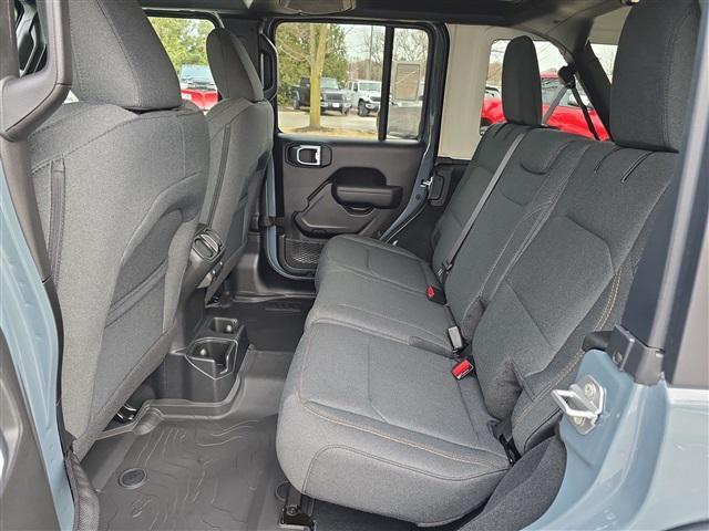 Photo of 2025 Anvil Clearcoat Jeep Wrangler
