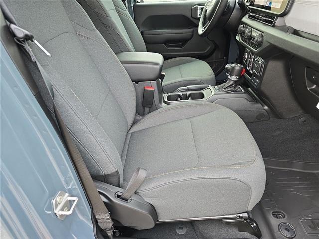Photo of 2025 Anvil Clearcoat Jeep Wrangler