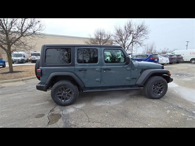 Photo of 2025 Anvil Clearcoat Jeep Wrangler