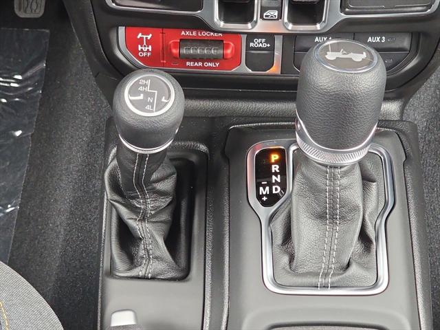 Photo of 2025 Hydro Blue Pearlcoat Jeep Wrangler