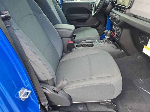 Photo of 2025 Hydro Blue Pearlcoat Jeep Wrangler