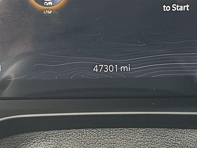 Photo of 2024 Diamond Black Crystal Pearlcoat Jeep Grand Cherokee L