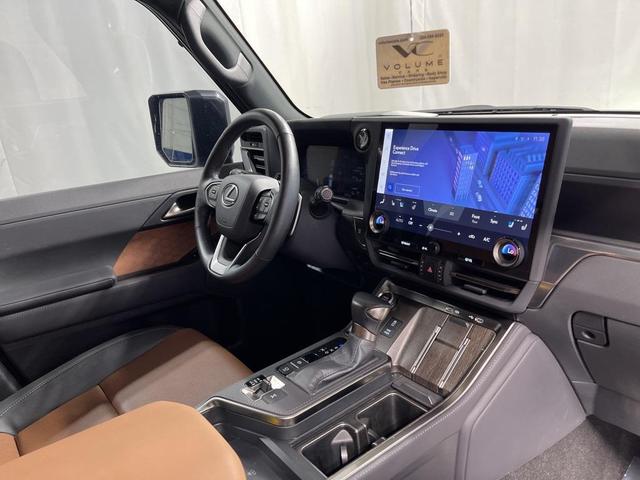 Photo of 2024 Gray Lexus GX 550