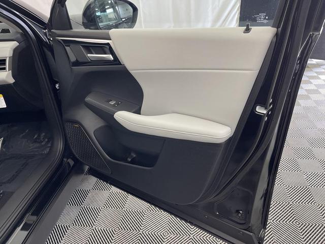Photo of 2025 Black Diamond Mitsubishi Outlander