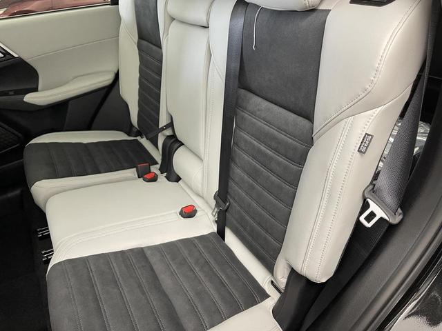 Photo of 2025 Black Diamond Mitsubishi Outlander