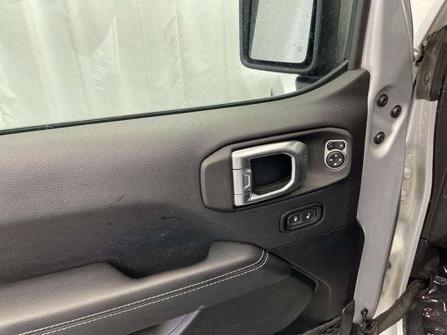Photo of 2023 Silver Zynith Clearcoat Jeep Wrangler 4xe