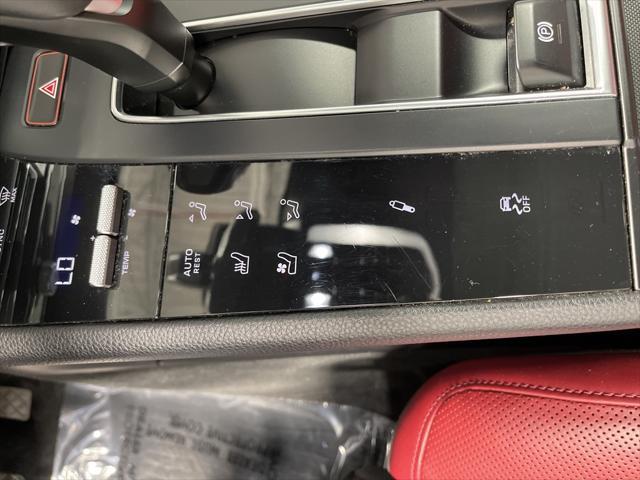 Photo of 2023 Gray Porsche Macan
