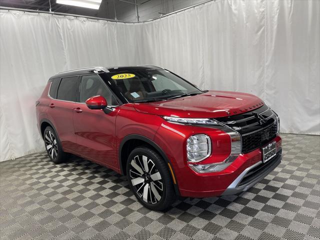 Photo of 2025 Red Diamond With Black Roof Mitsubishi Outlander