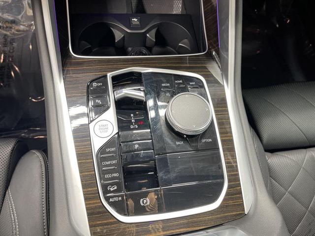 Photo of 2025 Black BMW X6