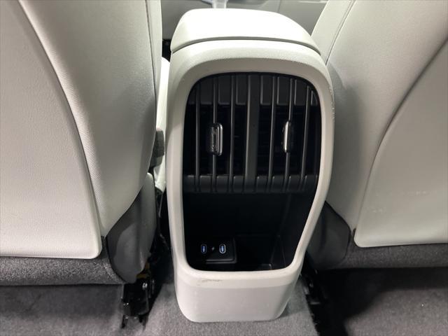 Photo of 2024 Neoteric Yellow Hyundai KONA