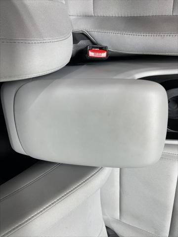 Photo of 2024 Neoteric Yellow Hyundai KONA