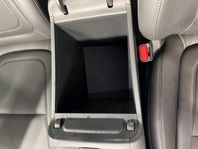 Photo of 2023 Shimmering Silver Hyundai TUCSON Hybrid