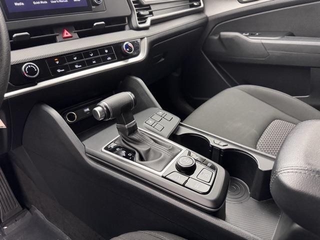 Photo of 2024 Fusion Black Kia Sportage
