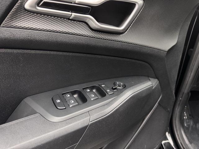 Photo of 2024 Fusion Black Kia Sportage