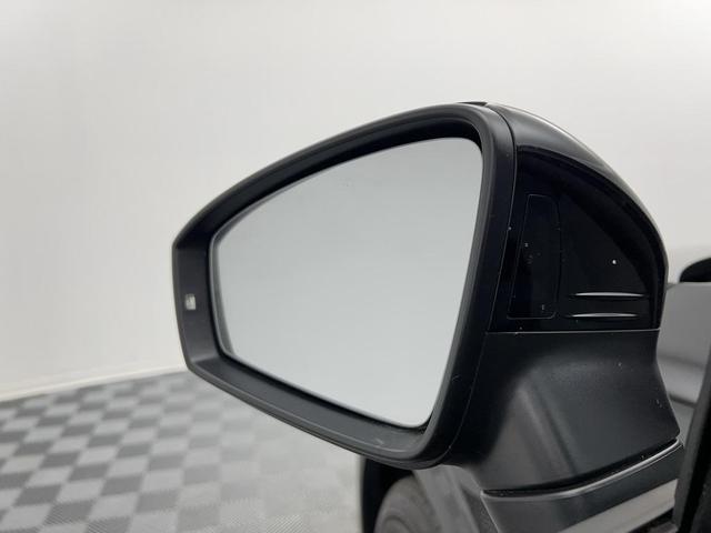 Photo of 2023 Deep Black Volkswagen Tiguan