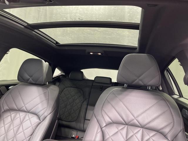 Photo of 2025 Gray BMW X6