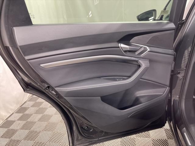 Photo of 2022 Gray Metallic Audi e-tron