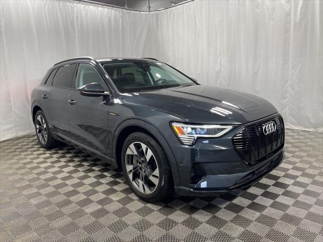 Photo of 2022 Gray Metallic Audi e-tron