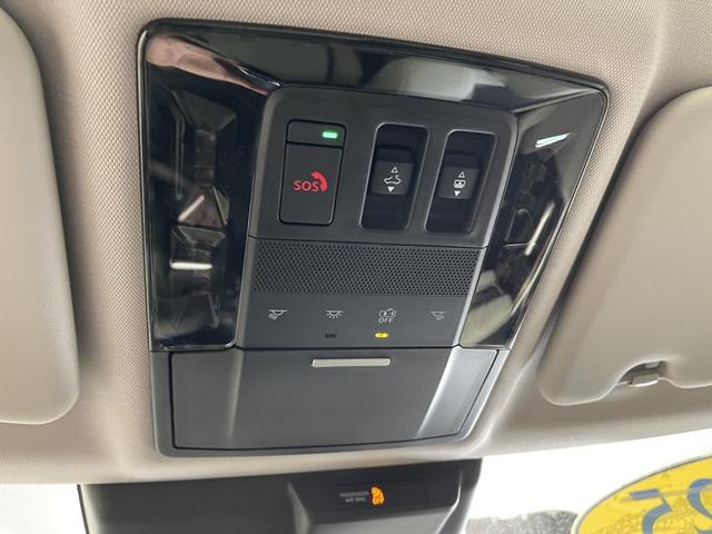 Photo of 2025 White Diamond Mitsubishi Outlander