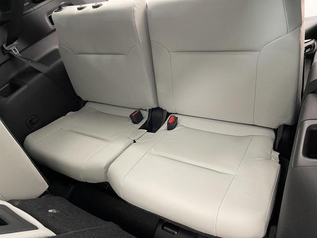 Photo of 2025 White Diamond Mitsubishi Outlander