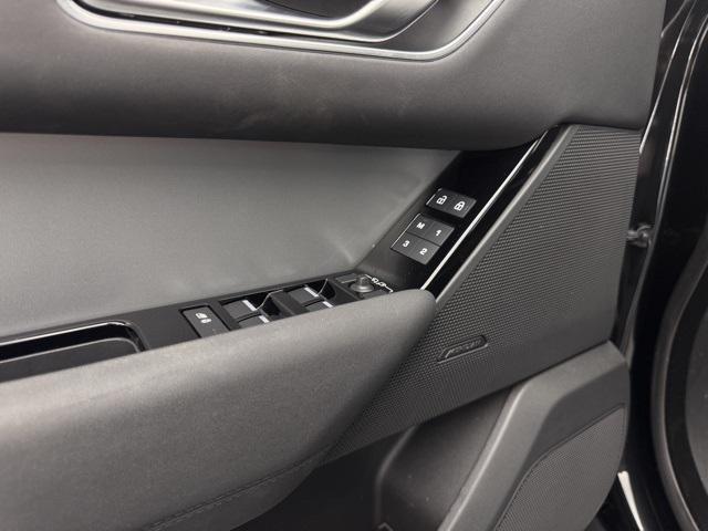 Photo of 2024 Black Land Rover Range Rover Velar