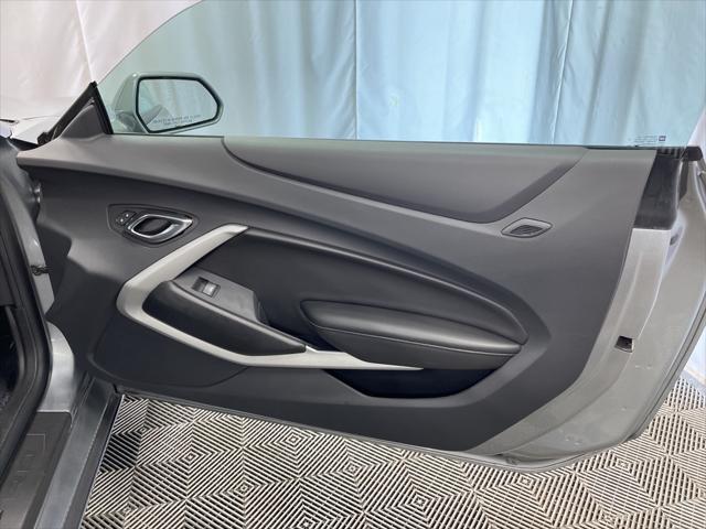 Photo of 2023 Sharkskin Metallic Chevrolet Camaro