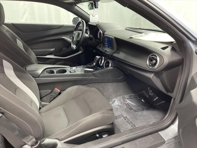Photo of 2023 Sharkskin Metallic Chevrolet Camaro