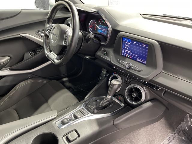 Photo of 2023 Sharkskin Metallic Chevrolet Camaro