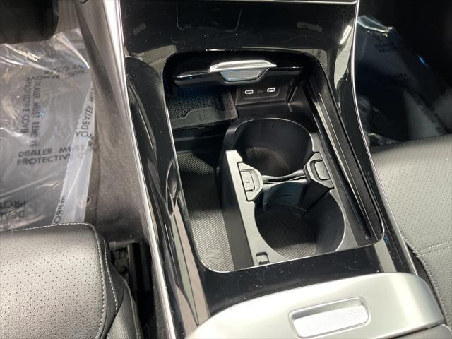 Photo of 2025 White Mercedes-Benz C-Class