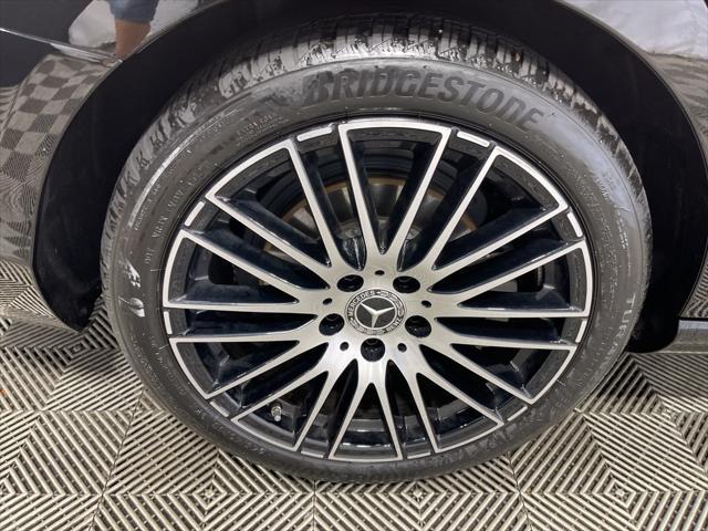 Photo of 2025 White Mercedes-Benz C-Class